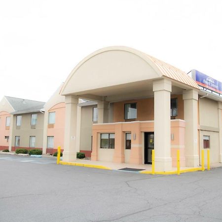 Howard Johnson By Wyndham Allentown/Dorney Hotel & Suites מראה חיצוני תמונה