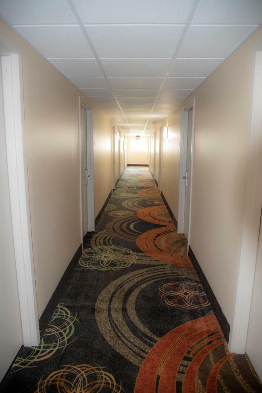 Howard Johnson By Wyndham Allentown/Dorney Hotel & Suites מראה חיצוני תמונה