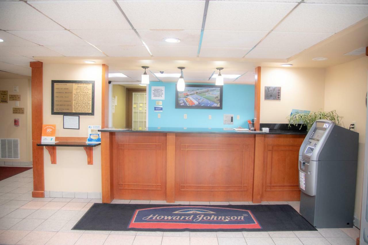 Howard Johnson By Wyndham Allentown/Dorney Hotel & Suites מראה חיצוני תמונה